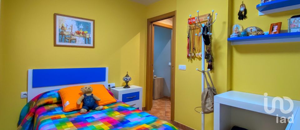 Casa 2 habitaciones de 137 m² en Artesa (12220)