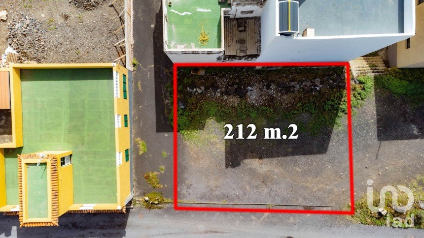 Building land of 218 m² in Poris de Abona (38588)