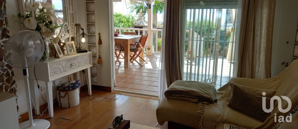 Piso 2 habitaciones de 81 m² en Playa de Los Cristianos (38650)