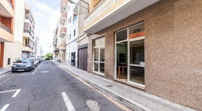 Retail property of 180 m² in Playa de Los Cristianos (38650)