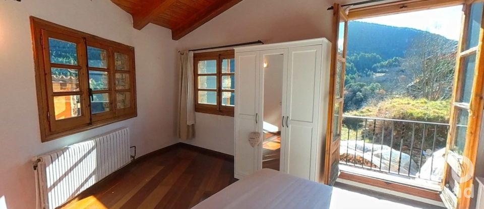 Mansion 3 bedrooms of 146 m² in El Pont de Bar (25723)
