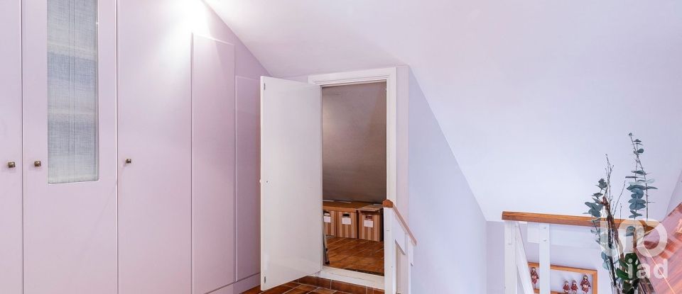 Appartement 4 chambres de 220 m² à Barcelona (08023)