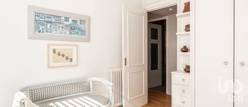 Appartement 4 chambres de 220 m² à Barcelona (08023)