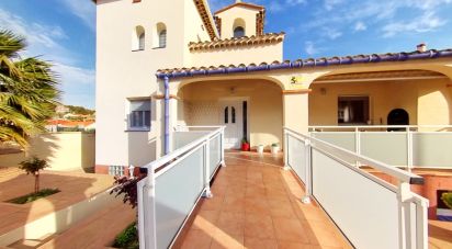 Cottage 6 bedrooms of 310 m² in El Vendrell (43700)
