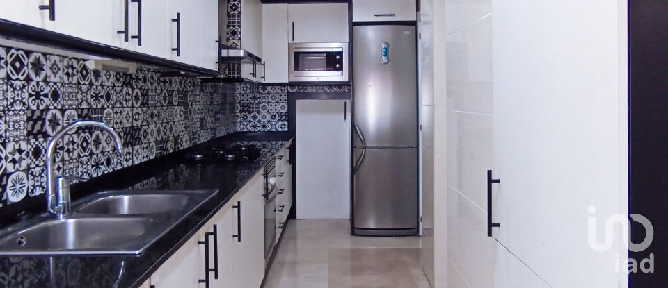 Appartement 2 chambres de 115 m² à Santa Coloma de Gramenet (08922)