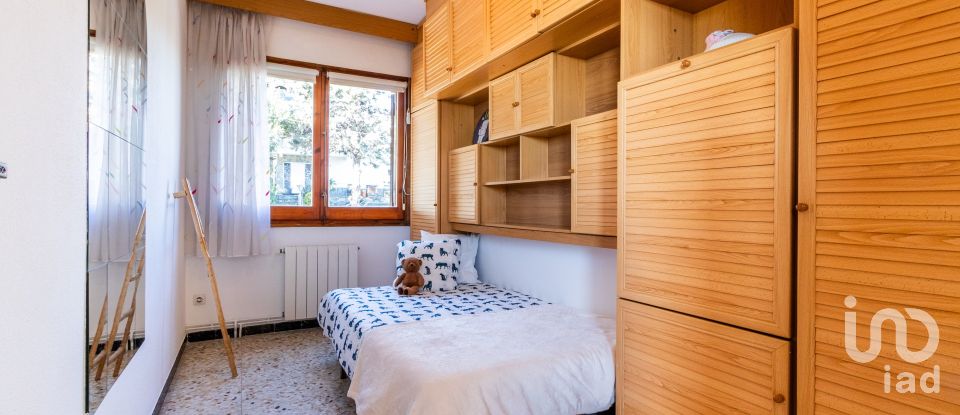 House 4 bedrooms of 378 m² in La Roca del Vallès (08430)