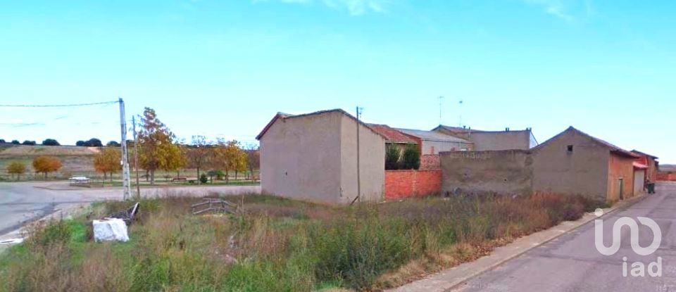 Terrain de 542 m² à Estebanez de La Calzada (24288)