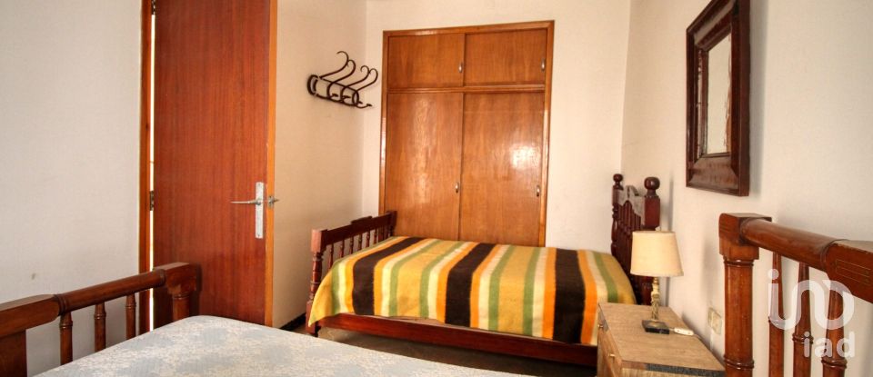 Casa adossada 4 habitacions de 130 m² a Pego (03780)