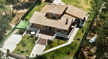 Chalet 4 habitaciones de 344 m² en Lepe (21440)