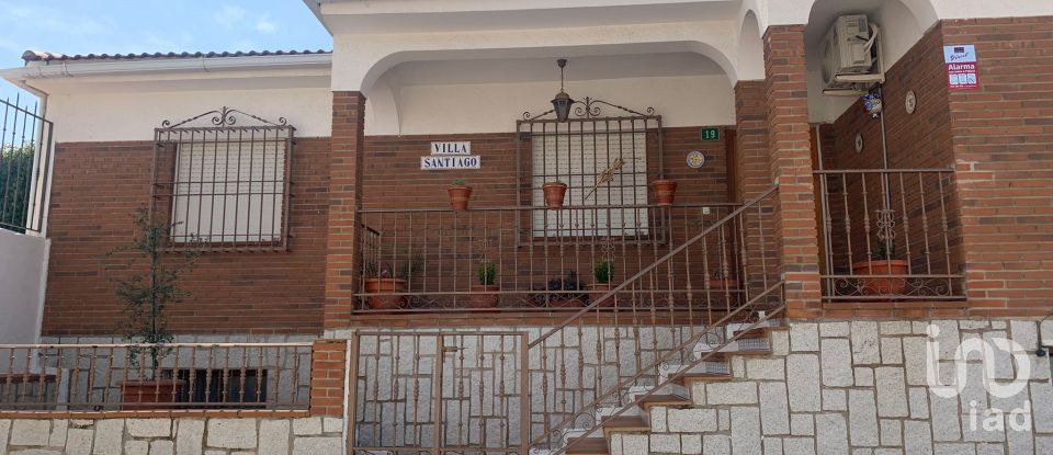 Casa 6 habitaciones de 191 m² en La Puebla de Montalbán (45516)