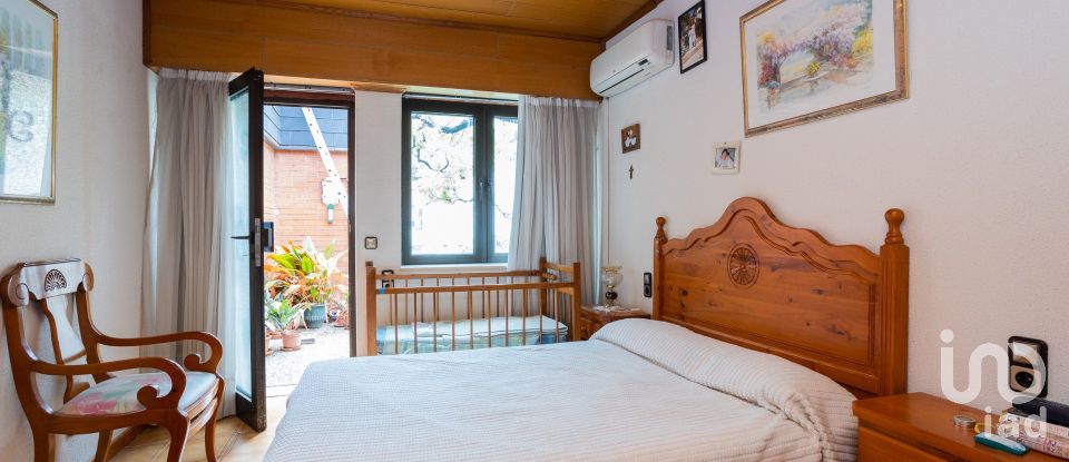 Lodge 5 bedrooms of 352 m² in Alella (08328)
