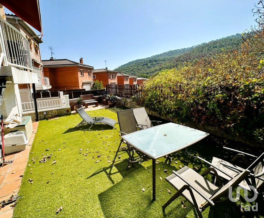 Casa 4 habitaciones de 234 m² en Argentona (08310)