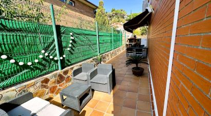 Casa 4 habitaciones de 234 m² en Argentona (08310)