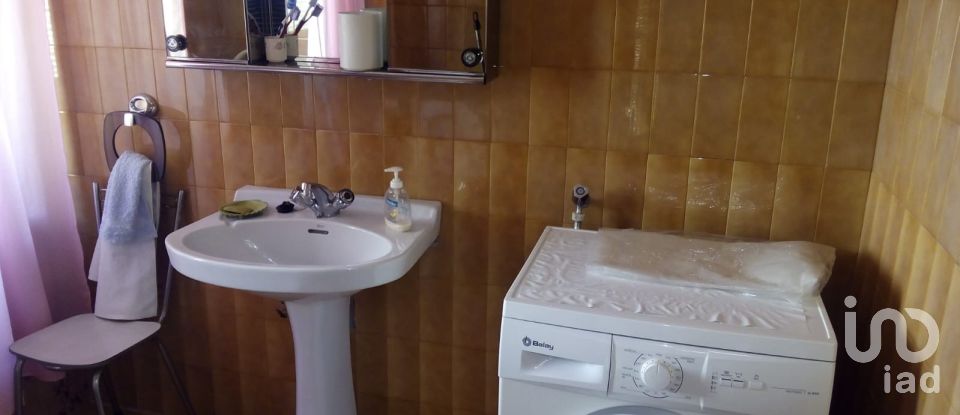 House 8 bedrooms of 243 m² in Valdemorillo de la Sierra (16340)