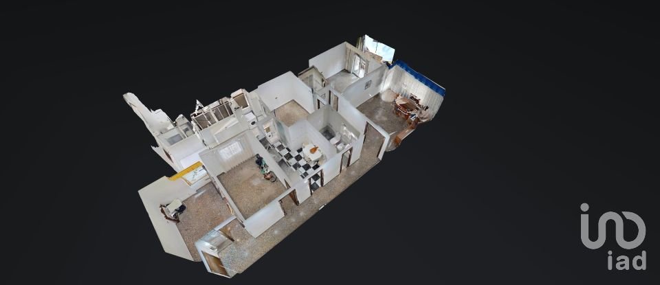 Pis 4 habitacions de 121 m² a Elx/Elche (03204)