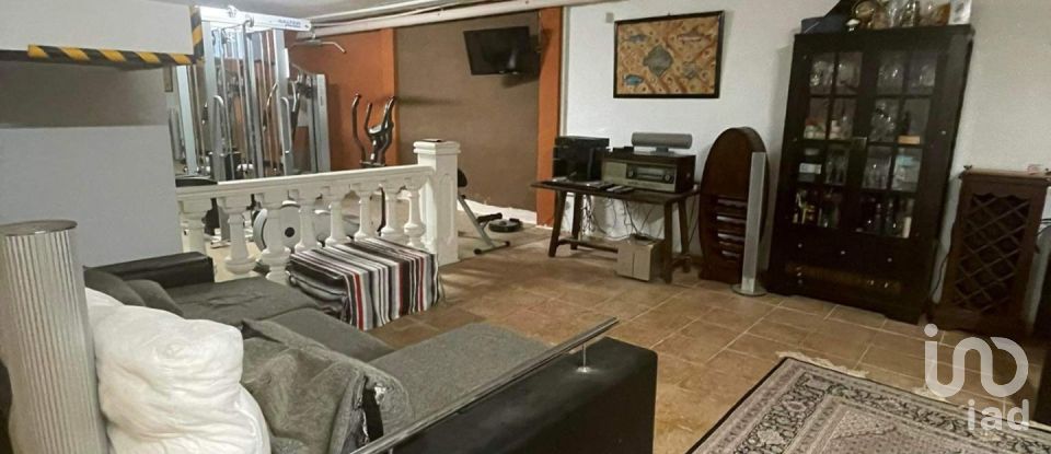 Maison 5 chambres de 306 m² à L'Alfas del Pi (03580)