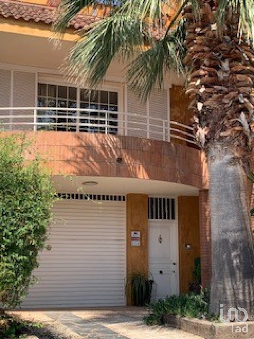 Casa 4 habitacions de 186 m² a Vilassar de Dalt (08339)