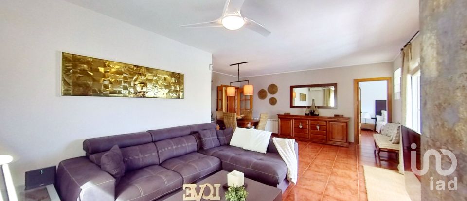 Gîte 4 chambres de 140 m² à El Vendrell (43700)