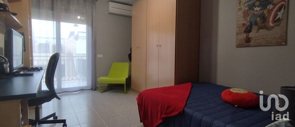 Casa 5 habitaciones de 208 m² en Moja (08734)