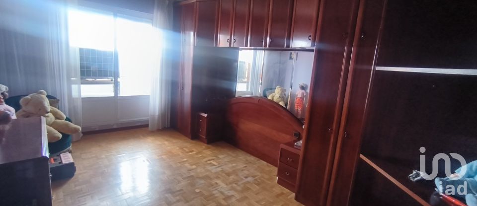 Appartement 3 chambres de 118 m² à Villaquilambre (24193)