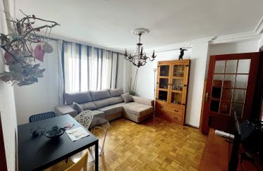 Pis 3 habitacions de 76 m² a León (24006)