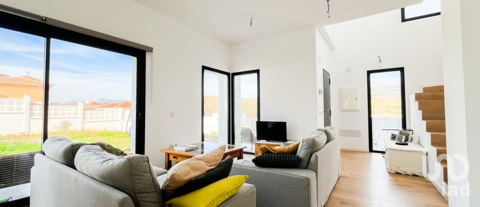 Lodge 4 bedrooms of 200 m² in Casabermeja (29160)