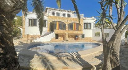 House 5 bedrooms of 360 m² in Moraira (03724)
