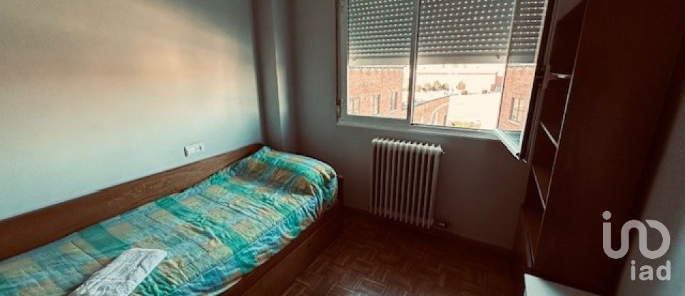 Apartment 3 bedrooms of 99 m² in León (24009)