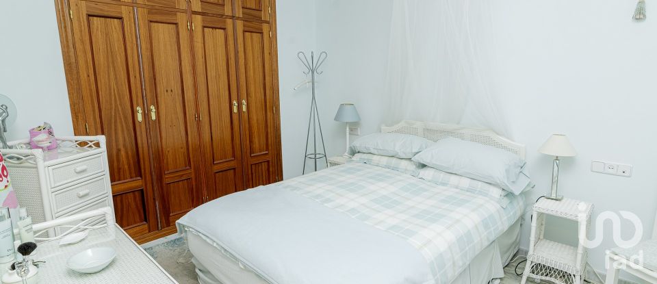 Appartement 3 chambres de 141 m² à Carmona (41410)
