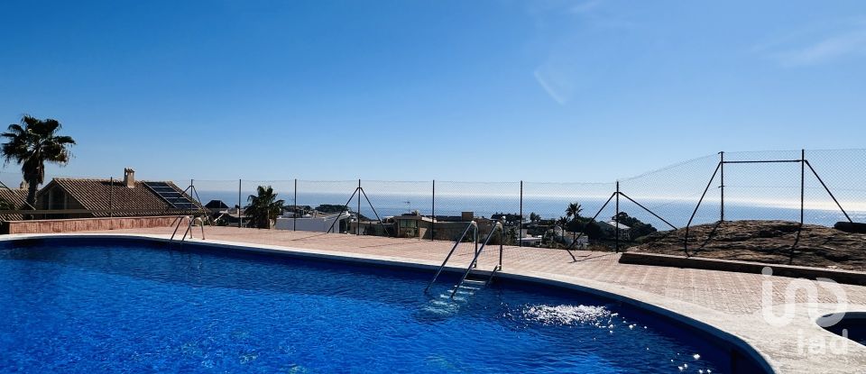 Gîte 4 chambres de 116 m² à Cabo de Las Huertas (03540)
