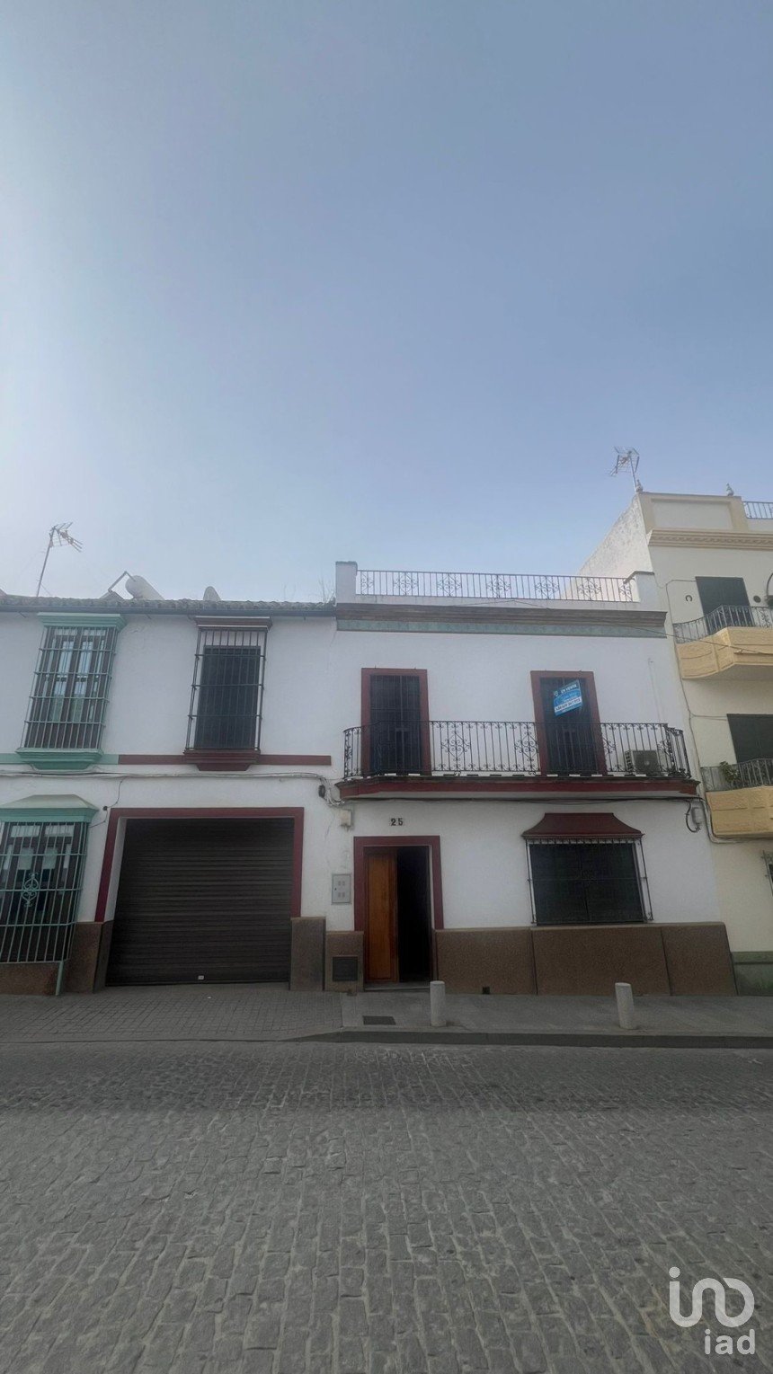 Casa 10 habitaciones de 391 m² en Carmona (41410)