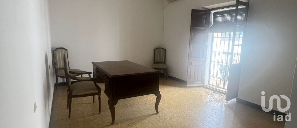 Casa 10 habitacions de 391 m² a Carmona (41410)