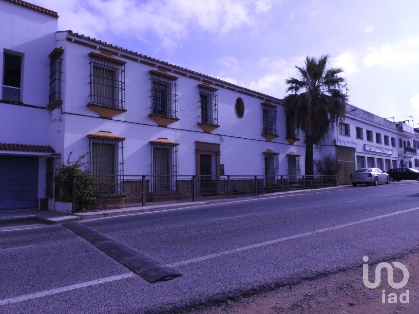 Casa 7 habitacions de 172 m² a Carmona (41410)