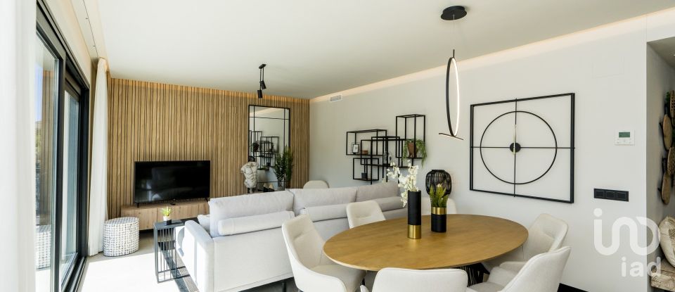Pis 3 habitacions de 122 m² a Nueva Andalucia (29670)