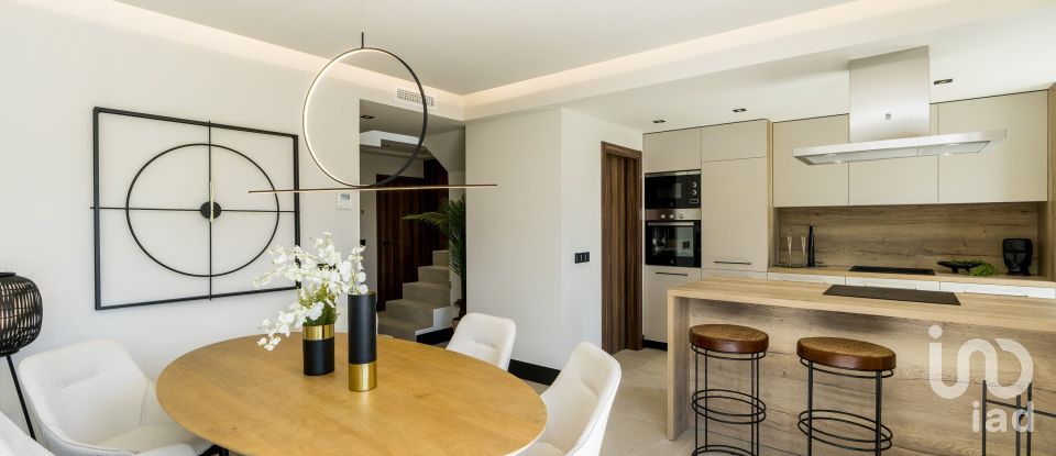 Apartment 3 bedrooms of 122 m² in Nueva Andalucia (29670)