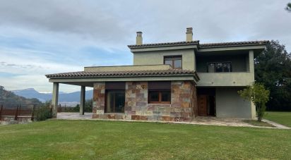 House 4 bedrooms of 450 m² in Bescanó (17162)