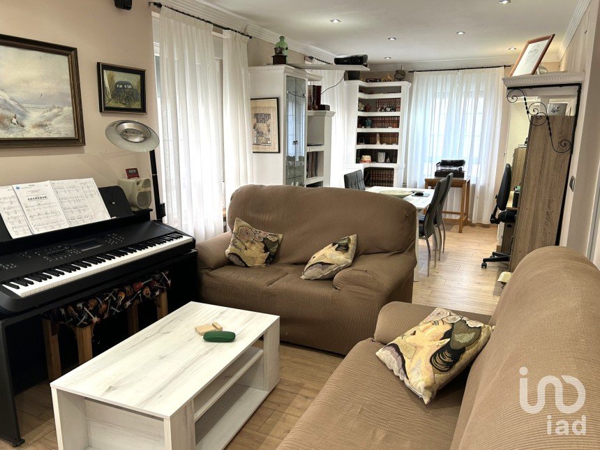 Apartment 2 bedrooms of 83 m² in León (24002)