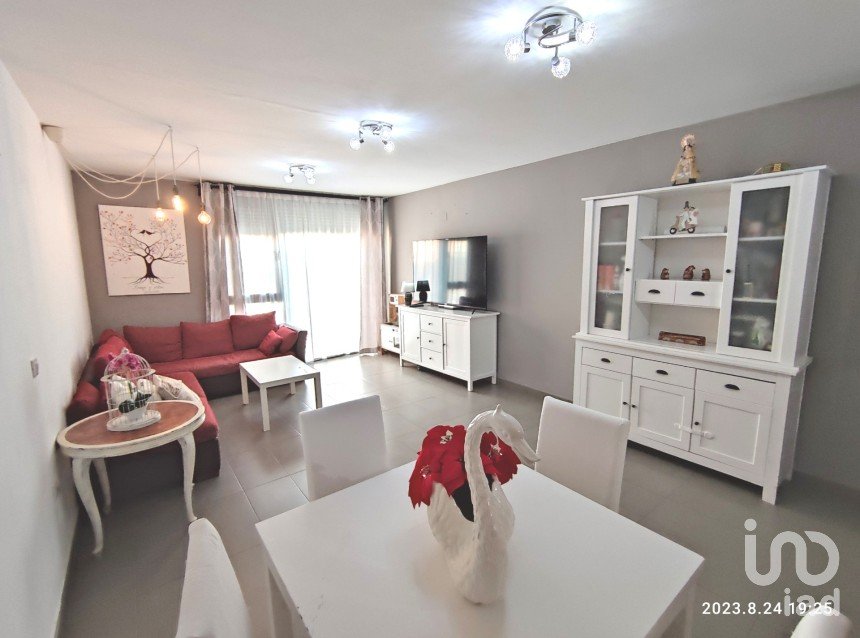 Pis 3 habitacions de 85 m² a Grao de Moncofar (12593)