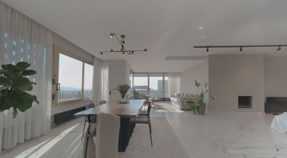 Apartment 4 bedrooms of 274 m² in Barcelona (08034)
