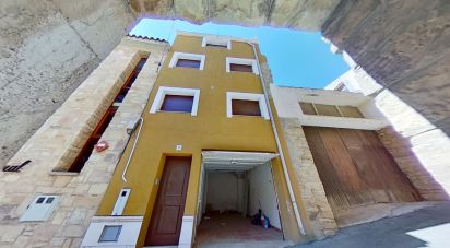 Maison 4 chambres de 132 m² à Sarral (43424)