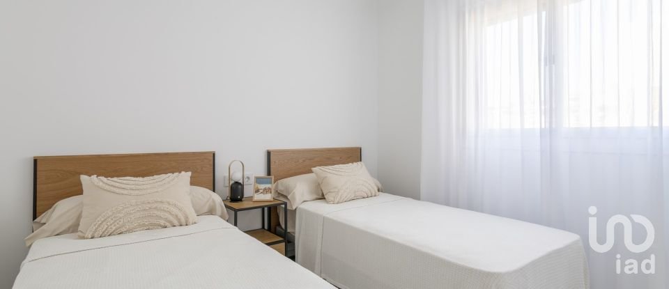 Appartement 3 chambres de 85 m² à Santa Pola (03130)
