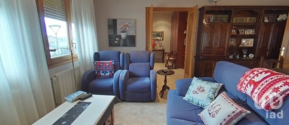 Lodge 5 bedrooms of 220 m² in Térmens (25670)
