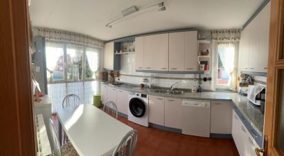 Casa 4 habitacions de 213 m² a Onzonilla (24231)