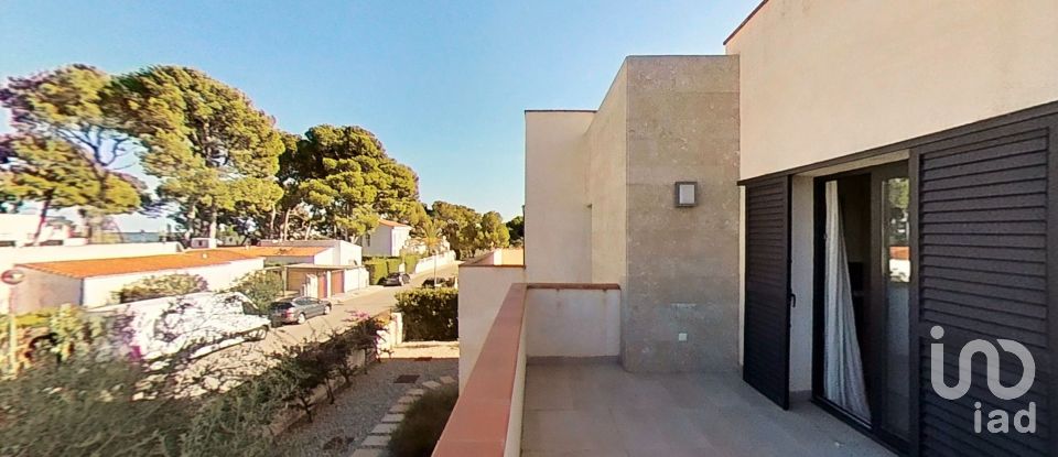 House 4 bedrooms of 267 m² in Cambrils (43850)