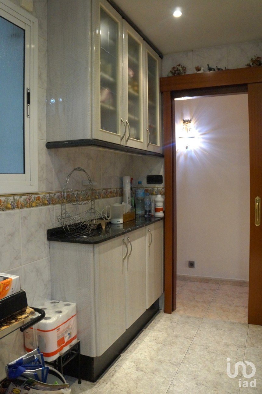 Apartment 3 bedrooms of 94 m² in Barcelona (08004)