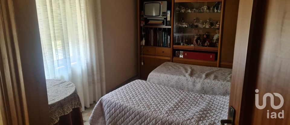 House 6 bedrooms of 326 m² in Poligono Villacedre (24009)