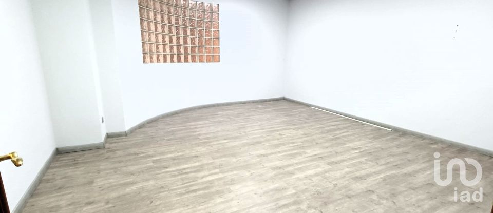 Offices of 210 m² in León (24008)