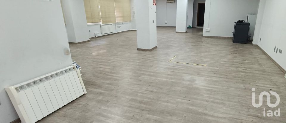 Offices of 210 m² in León (24008)