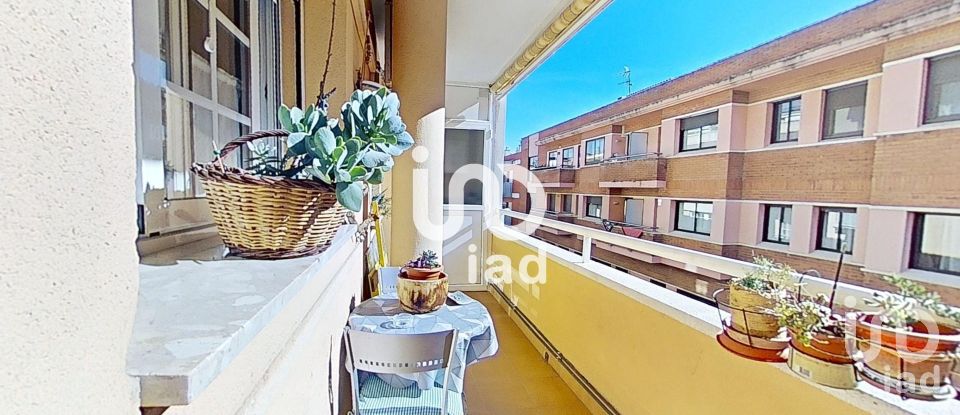 Apartment 4 bedrooms of 102 m² in Cubelles (08880)