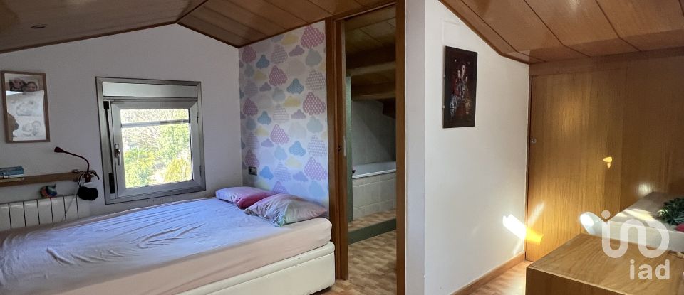 Gîte 6 chambres de 326 m² à Vallromanes (08188)